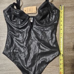 Popilush Bodysuit Small